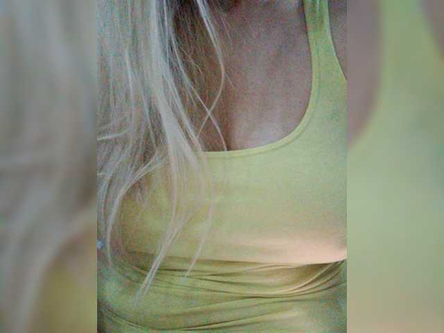 Tata42 live cam on BongaCams