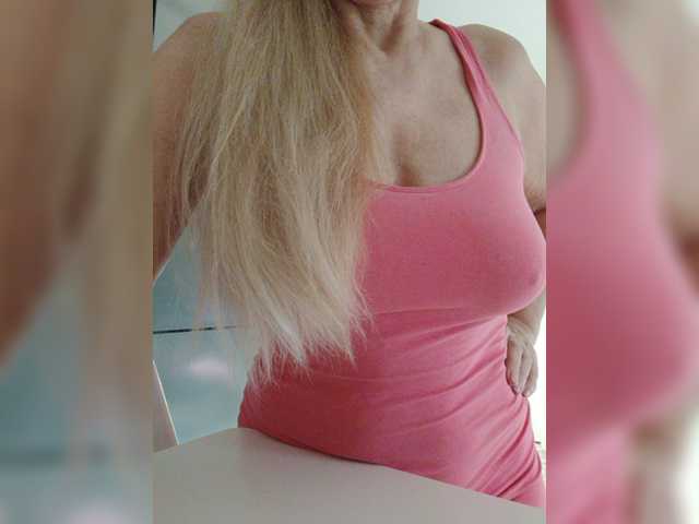 Tata42 live cam on BongaCams
