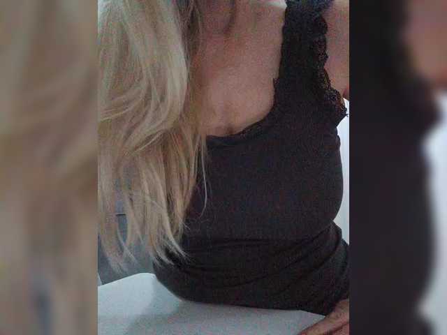 Tata42 live cam on BongaCams