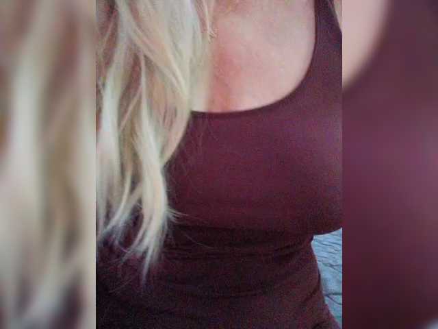 Tata42 live webcam show
