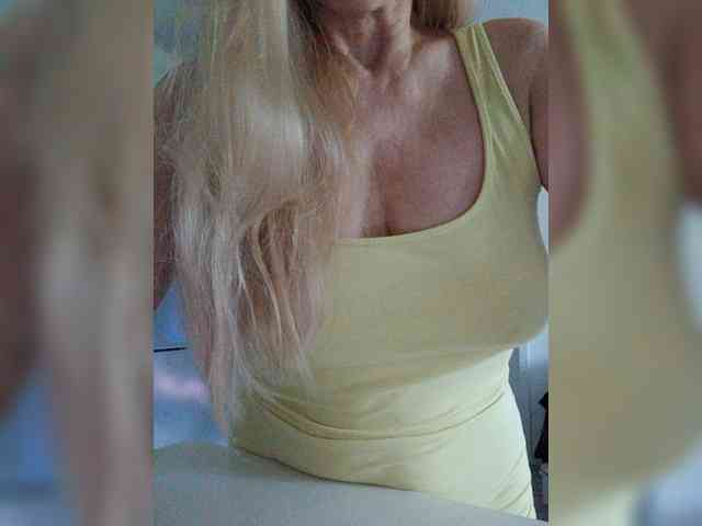 Tata42 live female cam on bongacams