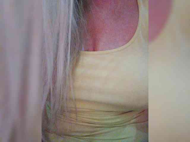 Tata42 live female cam on bongacams