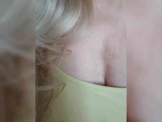 Tata42 live female cam on bongacams