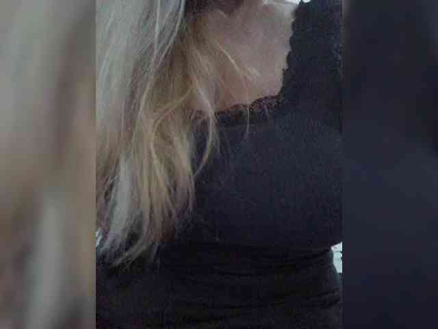 Tata42 live female cam on bongacams