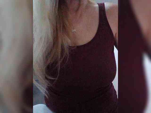 Tata42 live female cam on bongacams