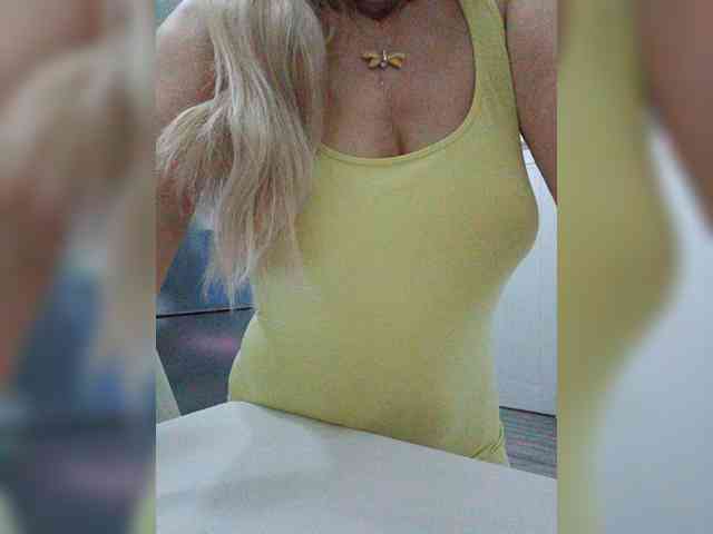 Tata42 live female cam on bongacams