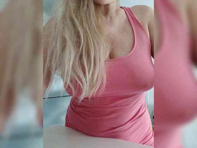 Tata42 live female cam on bongacams