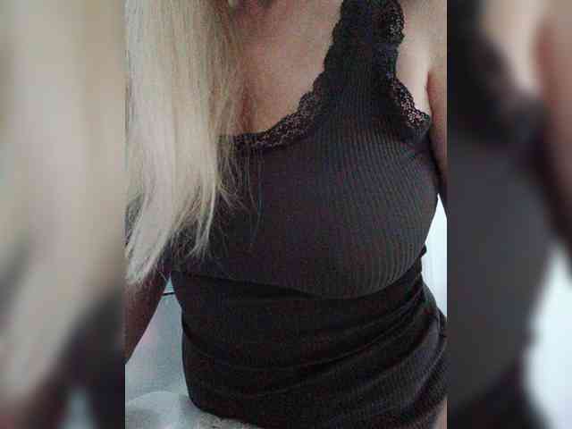 Tata42 Live Webcam on BongaCams