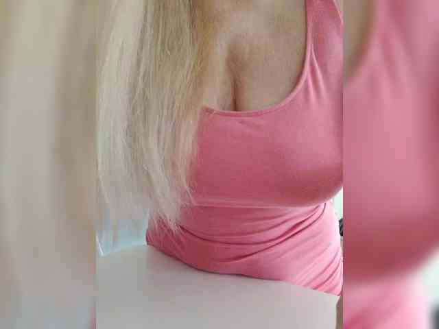 Tata42 live female cam on bongacams