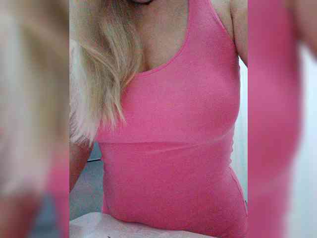 Tata42 Live Webcam on BongaCams