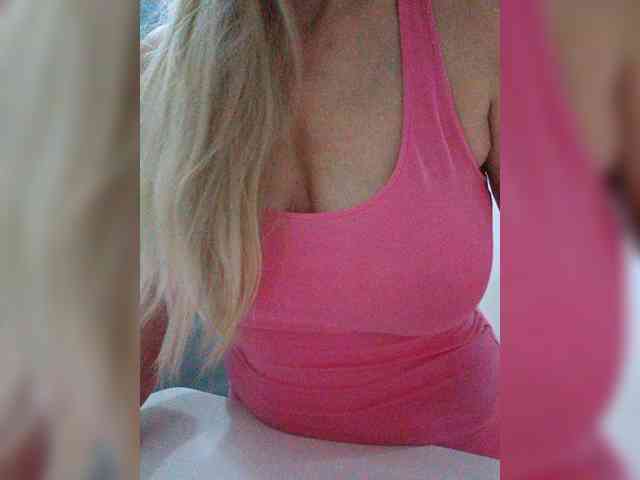 Tata42 live female cam on bongacams