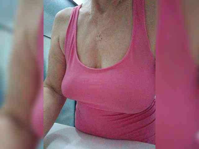 Tata42 Live Webcam on BongaCams