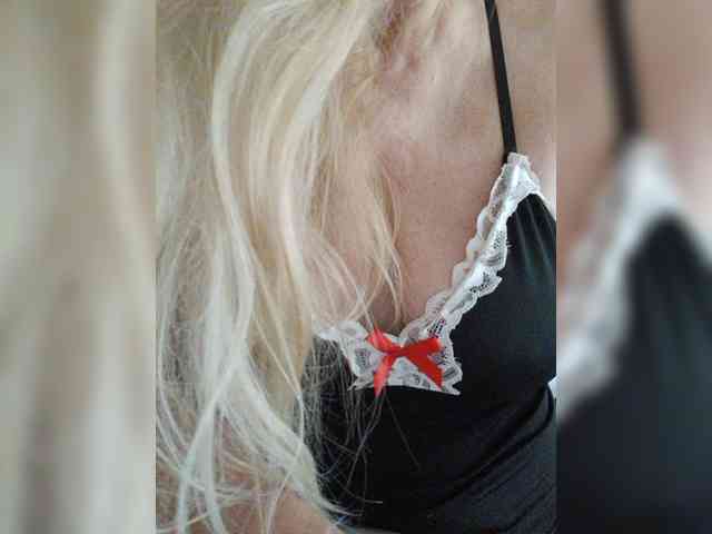Tata42 live female cam on bongacams