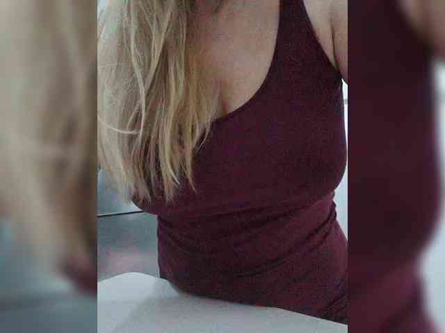 Tata42 Live Webcam on BongaCams