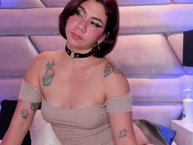 Dirty-Sandy live cam on BongaCams