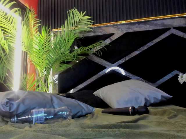 Dirty-Sandy live cam