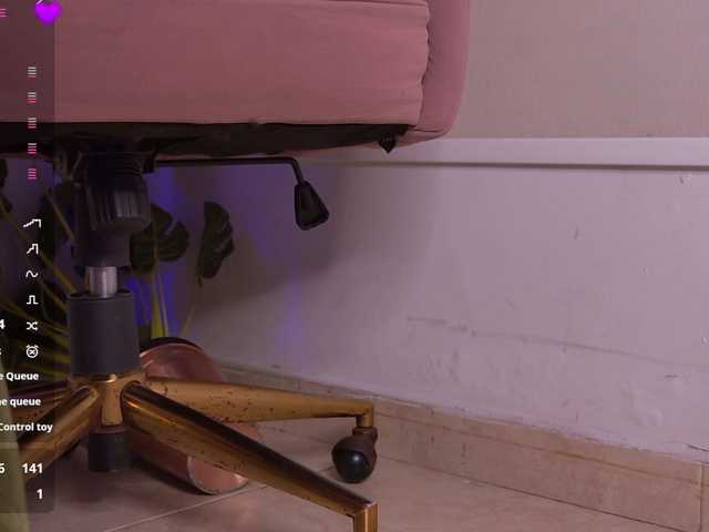 Dirty-Sandy live webcam show