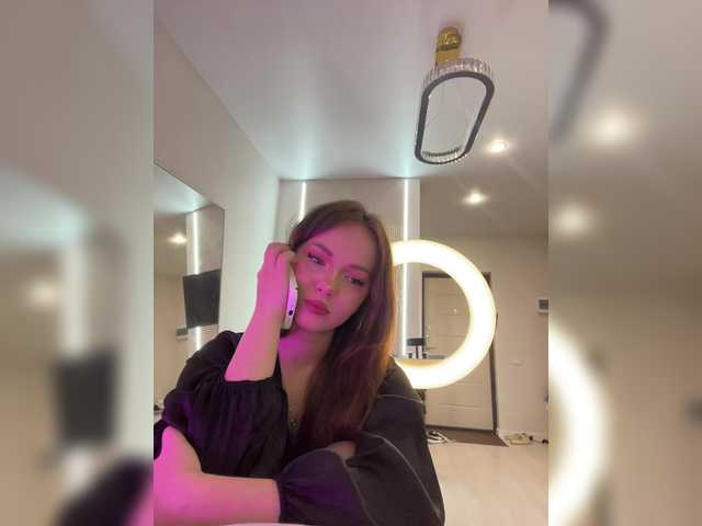 OlivkaVif live cam on BongaCams