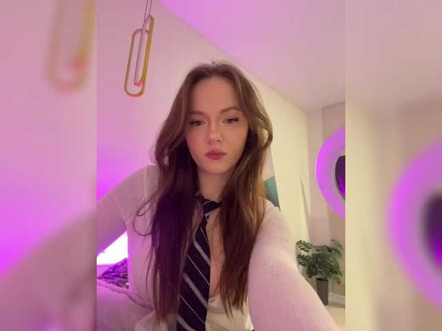 OlivkaVif live cam on BongaCams