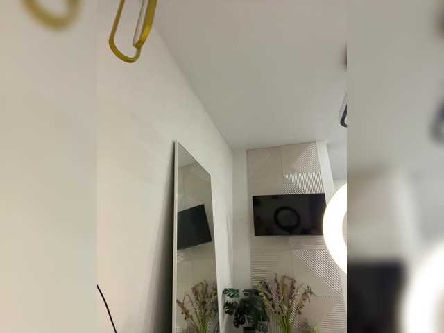 OlivkaVif live cam on BongaCams