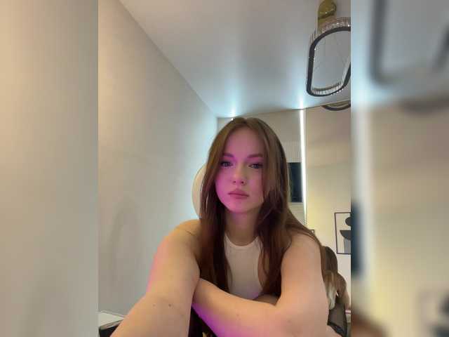 OlivkaVif live cam on BongaCams