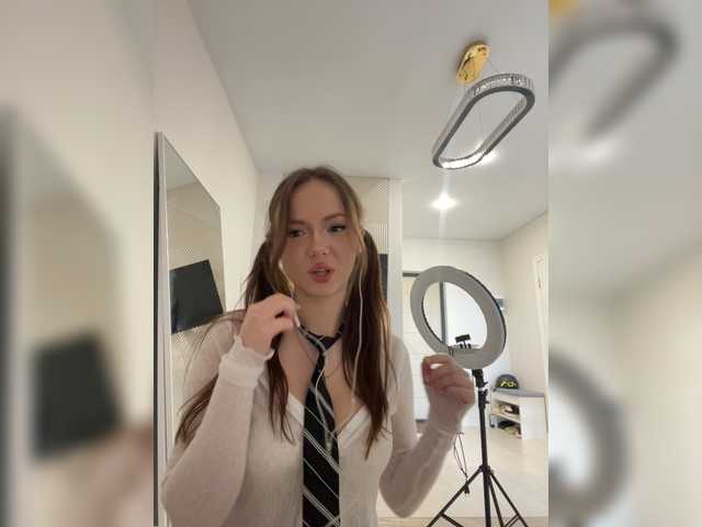 OlivkaVif live cam on BongaCams
