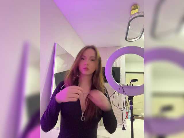 OlivkaVif live cam on BongaCams