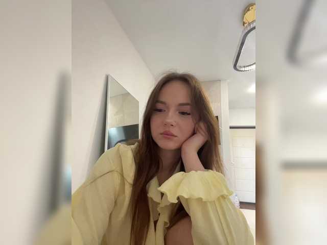 OlivkaVif live cam on BongaCams