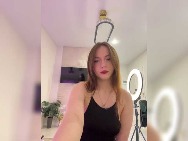 OlivkaVif live cam on BongaCams
