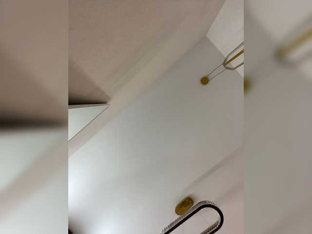 OlivkaVif live webcam show
