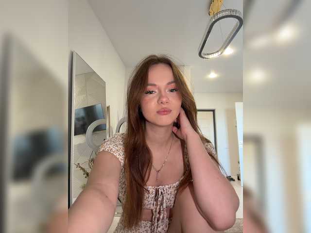 OlivkaVif live webcam show