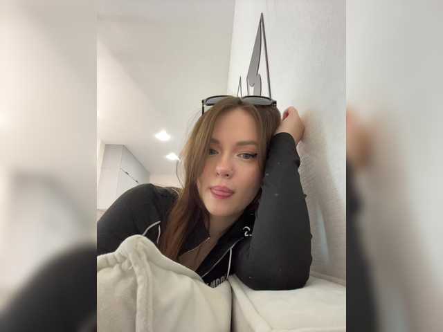  OlivkaVif chat room