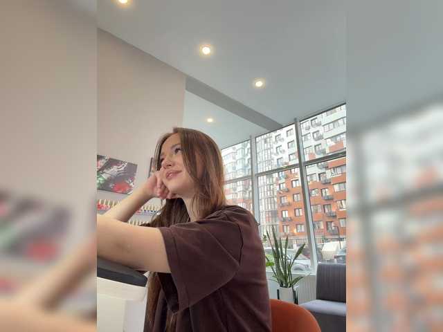 OlivkaVif live cam on BongaCams