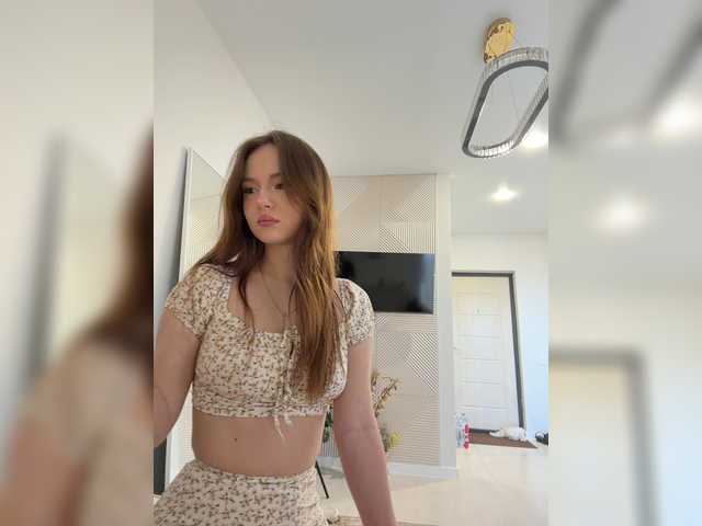 OlivkaVif live cam on BongaCams