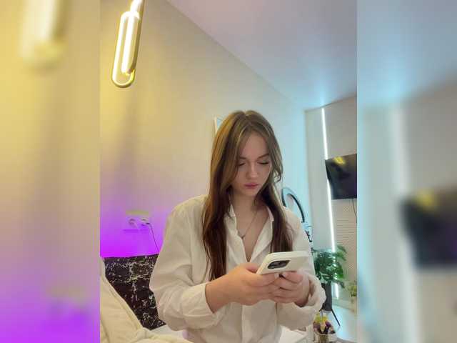 OlivkaVif live cam on BongaCams