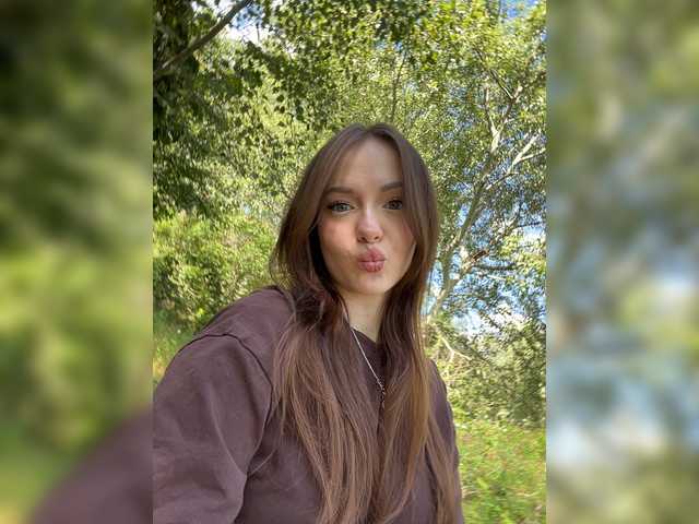 OlivkaVif live cam on BongaCams