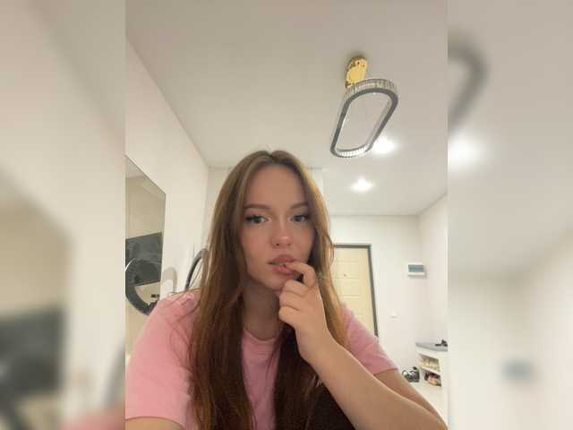 OlivkaVif live cam on BongaCams