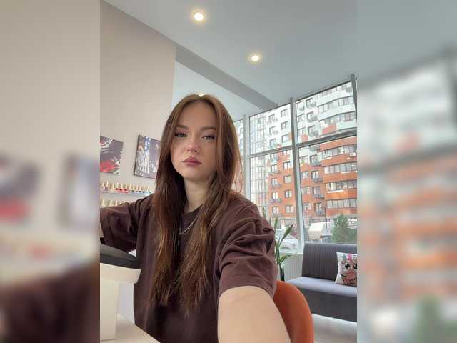 OlivkaVif live cam on BongaCams