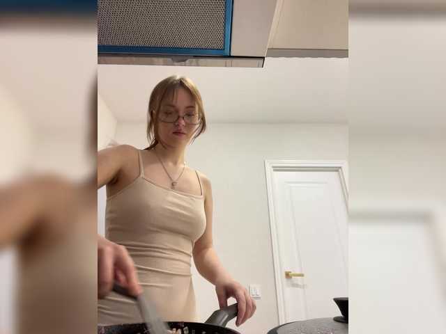 OlivkaVif live cam on BongaCams