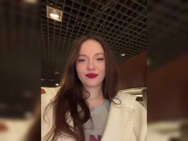 OlivkaVif's BongaCams show and profile