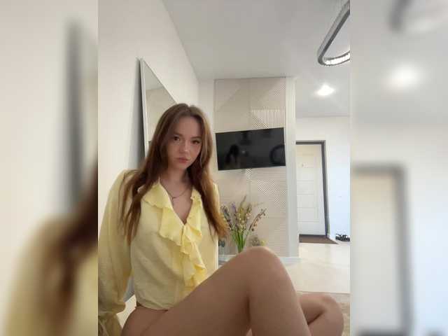 OlivkaVif live webcam show