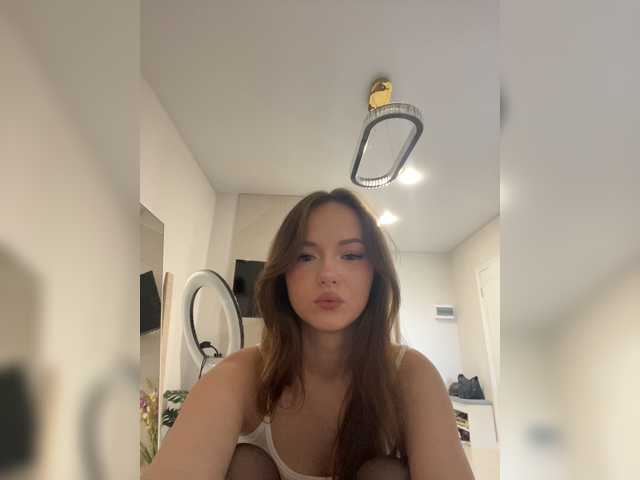 OlivkaVif live cam on BongaCams