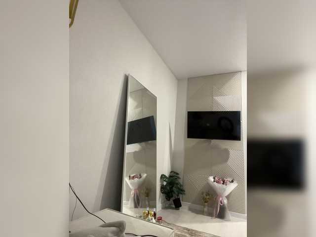 OlivkaVif live cam on BongaCams