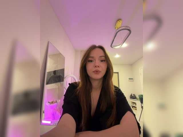 OlivkaVif live cam on BongaCams