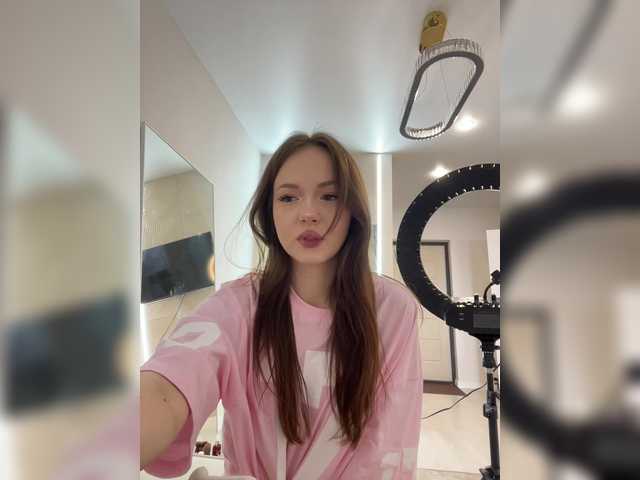 OlivkaVif live cam on BongaCams