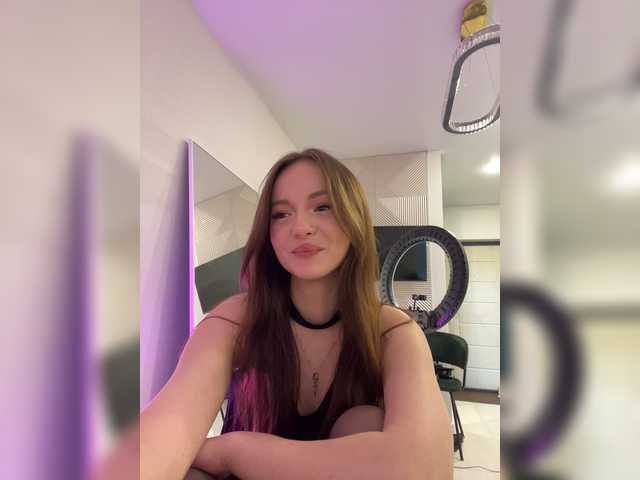 OlivkaVif live cam on BongaCams