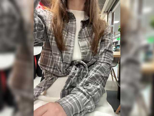 le modèle OlivkaVif est en webcam porno dans un show sur le site bongacams, il possède les tags suivants: White/Caucasian,Brunette,Shaved