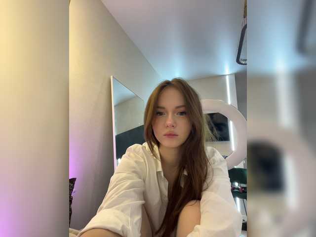 OlivkaVif live cam on BongaCams