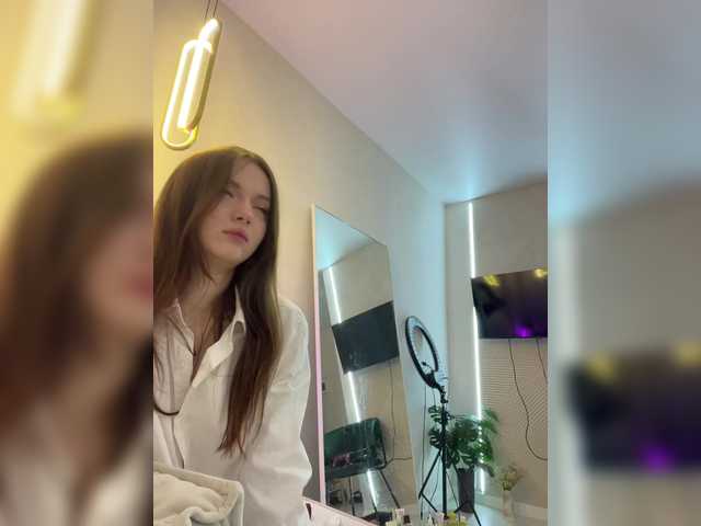 OlivkaVif live cam on BongaCams