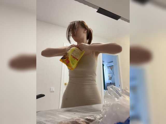 OlivkaVif live cam on BongaCams